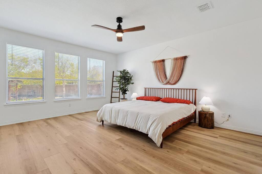 Wellness Oasis 5Br W Pool + Huge Yard + Fire Pit Villa Sachse Exterior foto