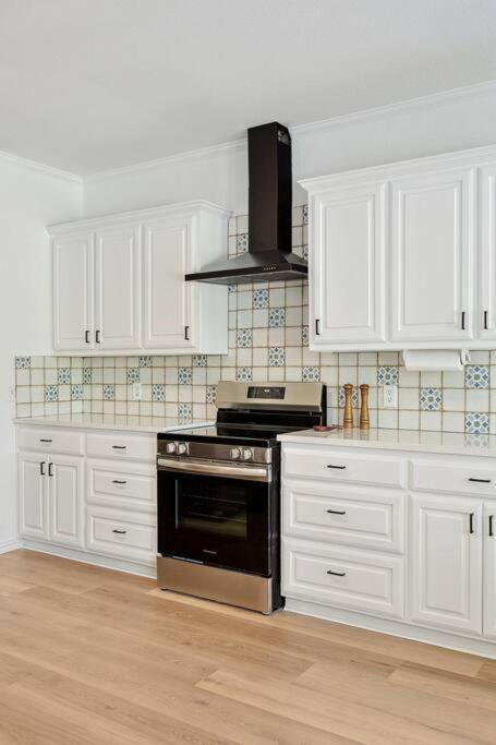 Wellness Oasis 5Br W Pool + Huge Yard + Fire Pit Villa Sachse Exterior foto