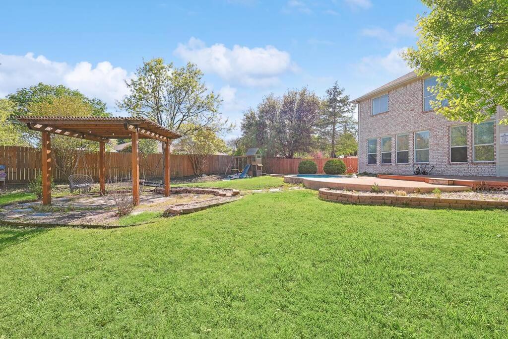 Wellness Oasis 5Br W Pool + Huge Yard + Fire Pit Villa Sachse Exterior foto